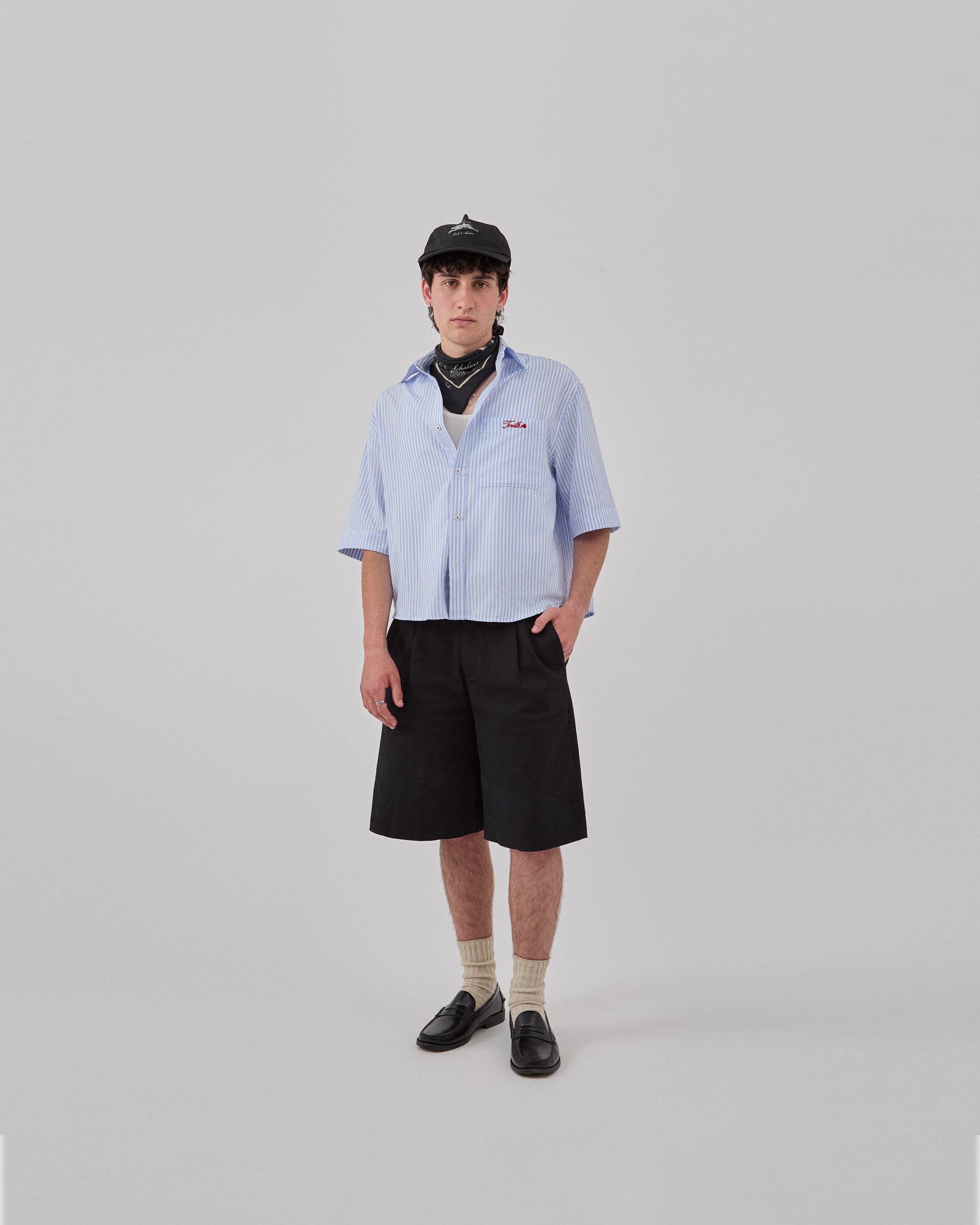 PLEATED SHORT - BLACK