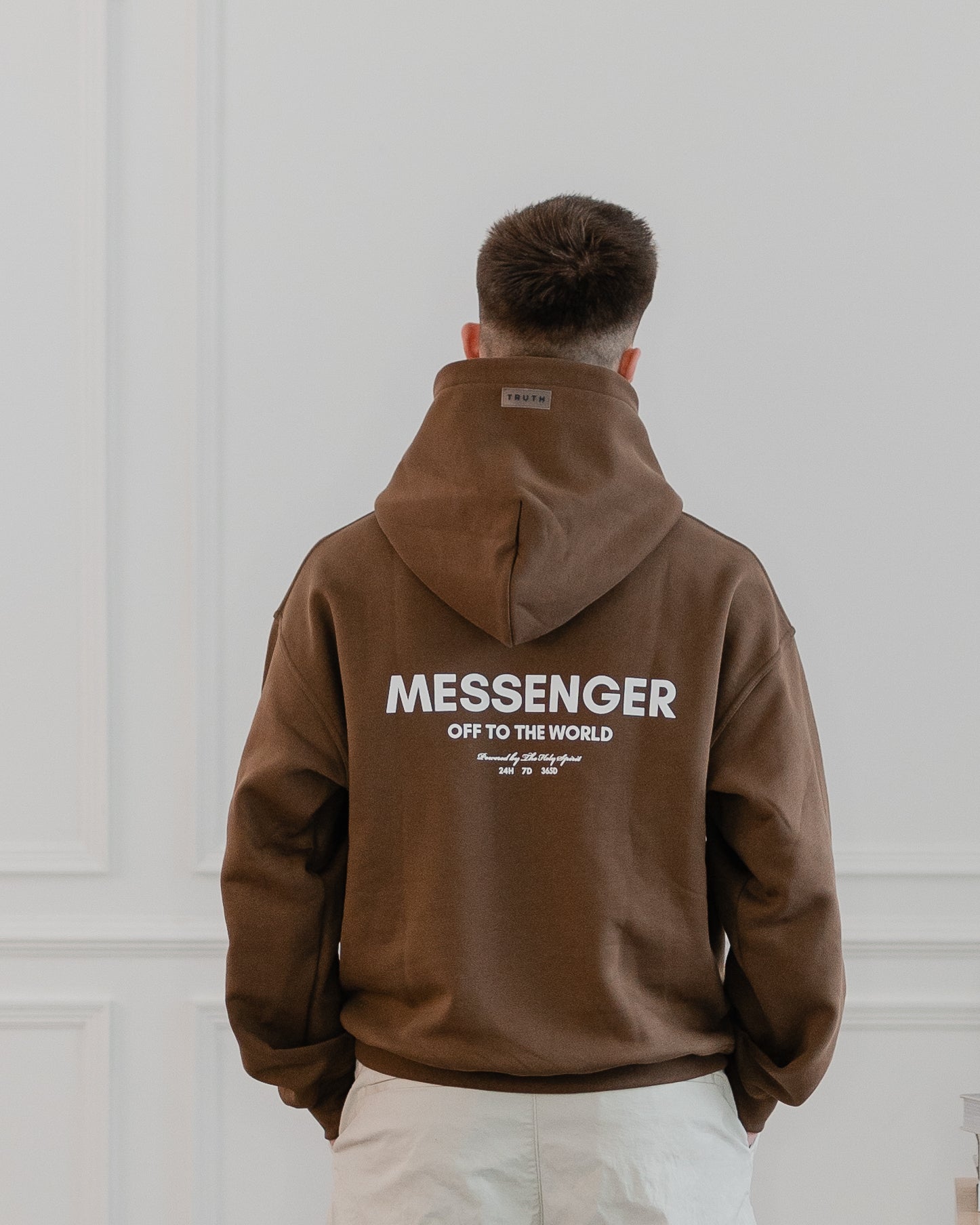 MESSENGER HOODIE - BROWN